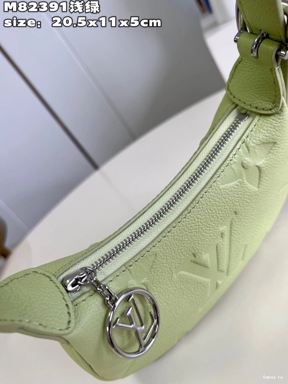 Mini LOUIS Moon VUITTON 0811